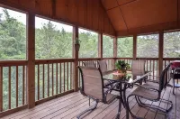 Summer is Here. Come Stay with us! Two Master King Suites. Gated Golf Community. - Hytter
