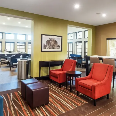 Comfort Suites NW Dallas Near Love Field