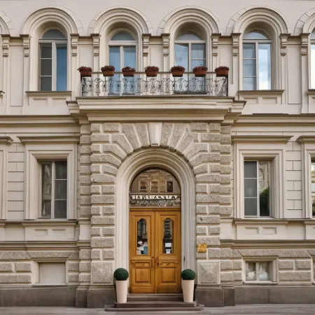 Гранд отель Чайковский Отели рядом с достопримечательностью «Тюрьма Кресты»