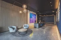 X Kirra Apartments