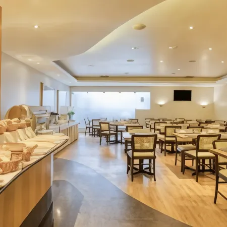 Premier Copacabana Hotel Отели рядом с достопримечательностью «Chinese Pavillion»