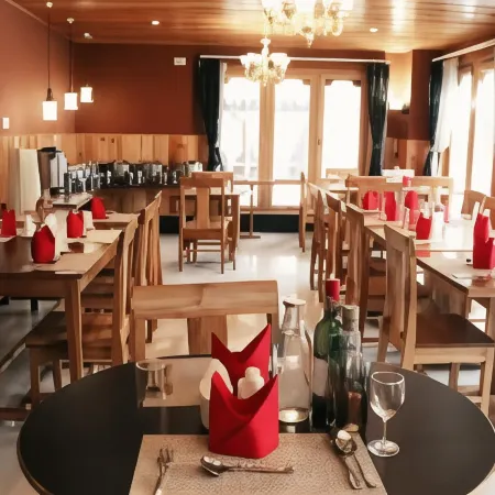 Hotel Khamsum