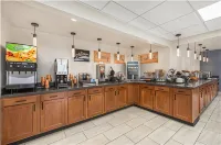 Baymont by Wyndham Champaign - breakfast
