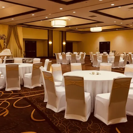 Sheraton Indianapolis Hotel at Keystone Crossing