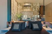 Casa 67 Seaview Suite & Luxury Bath - WiFi