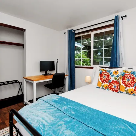 Coastal Hideaway - Near Olympic National Park, Pet Friendly, Hot Tub/AC/Arcade