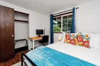 Coastal Hideaway - Near Olympic National Park, Pet Friendly, Hot Tub/AC/Arcade - 4-Star