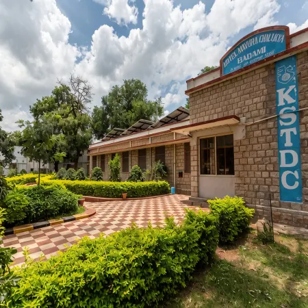 Kstdc Hotel Mayura Chalukya, Badami