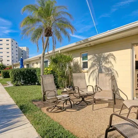 Siesta Key Gulf Side - #84 - Private Tranquil Condo - Jamaica Royale - Remodeled