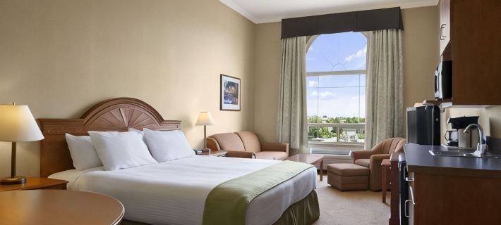 Super 8 by Wyndham Fort St. John BC Hotels in Peace River