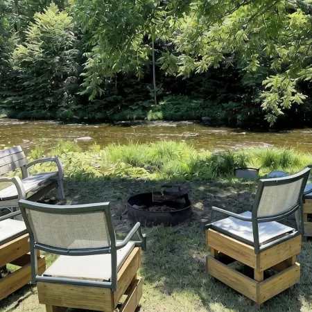 Village Home with 15 acre backyard on the river