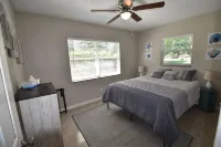 ☀️Newly remodeled! Comfy vacation home not far from the beach! - 4-Sterne