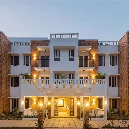 Bernardo's Lantia Hotel