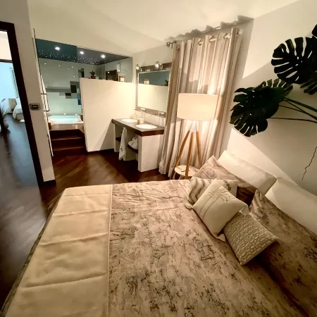 Wood Luxury House Wood Luxury House