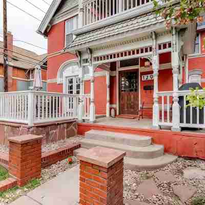 Stylish Apt • Desk & Parking • Walk to South Broadway Dining, Bars & Shops Hotel Exterior