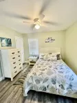 Cozy 2-Bedroom 2 Bath Cottage in Enjoyable Ocean Springs! Sleeps 4 Guests. - 4-Star