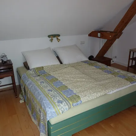 Historic, beautiful holiday home, right on the Kiel Canal