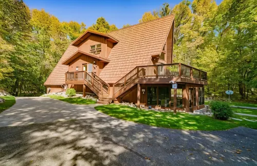 Chalet-Style Architectural Home on Star Lake - Crosslake - Wifi