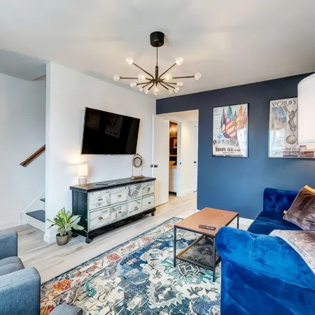 Sleepy Nook - Remodeled with Comfort & Style - Steps from Spooky Nook Hamilton