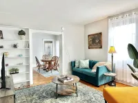 Downtown Oak Park/Fast WIFI/Free Parking/ Victorian Home/Sleeps 6 - Wifi