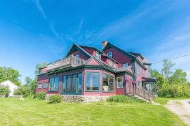 Charming Applebrook Historic Home - Mountain Views & Spacious Grounds