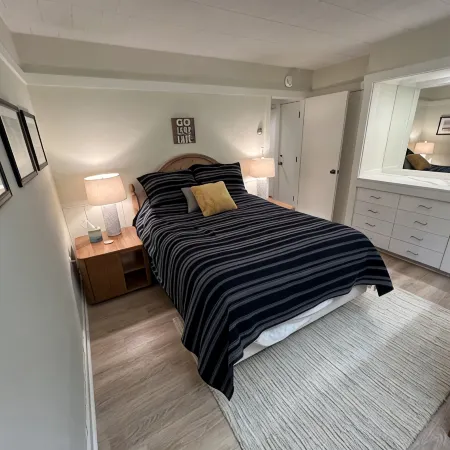Homestead Resort - Lake Michigan Frontage 1 Bdrm Condo - (sleeps 4) - Glen Arbor