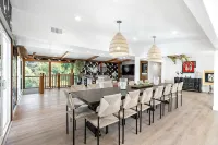 Zen Villa @ Hollywood Hills, Los Angeles by Universal Studio