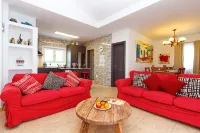 3 Bed Villa, Private Heated Pool Central Puerto Del Carmen, Fantastic Locatio - Villas