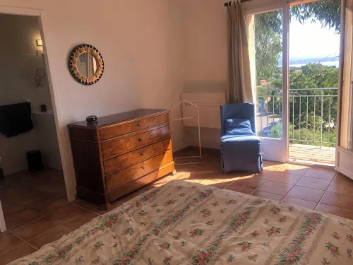 In les Issambres: Villa for 12 People, with a Pool, a Bocce Court, and a Beautiful Ocean View - Huvilat