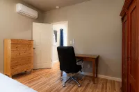 Cobb Mountain Chalet King Size Suite