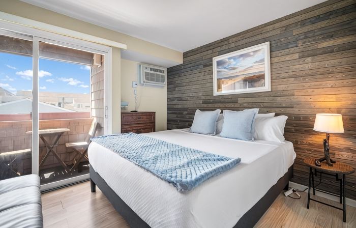 LOCATION! LOCATION! LOCATION! Brigantine Beachfront Getaway!