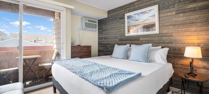 LOCATION! LOCATION! LOCATION! Brigantine Beachfront Getaway! Отели в г. Бригантин