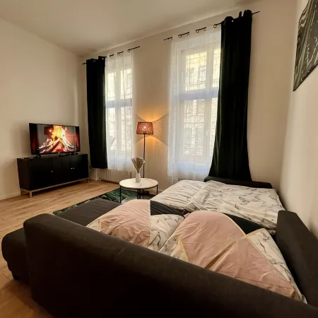 Walking distance to the center, near the arena