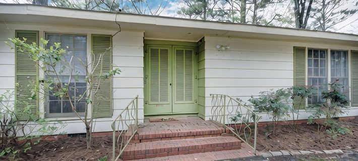 4Br City Retreat w/ Fire Pit, BBQ & Free Parking ジャクソンのホテル