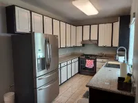 Spacious 3 bdrm, 8 beds, 2 baths w/ full kitchen - 2 stjerner
