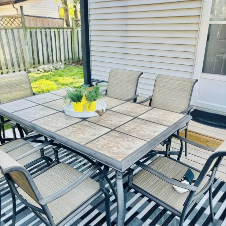 Spacious Niagara Escape 3 Br Private Backyard