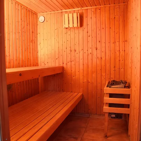 Rusheens Cottage. Charming comfortable cottage with sauna in peaceful valley.