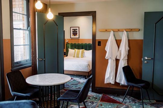 Stay at Hotel Steyne