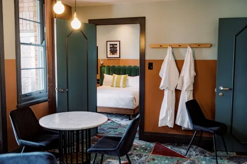 Stay at Hotel Steyne - balcony
