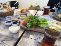 Amber Butik Otel チェシュメのホテル
