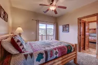 Beautiful home with lots of room. Large deck and amazing hot tub. - balcony