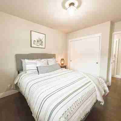 Home near Calistoga w/ heated pool & hot tub Rooms