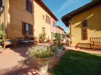 Podere Dell'Anselmo - Farmhouses