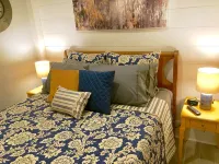 Beautiful Decorated Apartment located in the heart of Downtown Bardstown, KY - พร้อมระเบียง