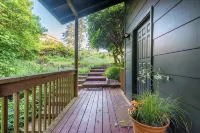 5 Min Walk to Beach. Gorgeous Outdoor Sauna, Stylish Interior, Pet Friendly. - 무료 와이파이