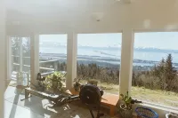 Spacious  MILLION DOLLAR VIEW home w/ fitness room, hot tub in charming Homer - 4-Star