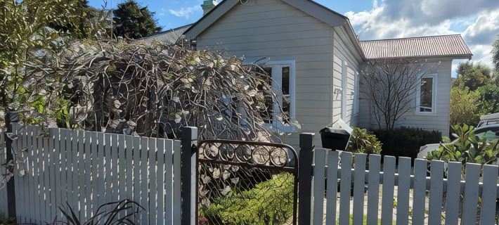 Katoomba Renovated Mountain Home Hotels in Katoomba