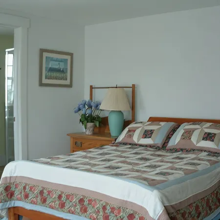 Great Location /3 Bedroom/Bay View /Pond Village Area