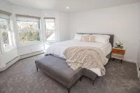 Fully Renovated Condo in Greenspring Community (Mt Snow) - 4-Star