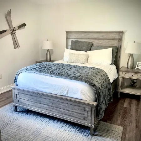 Luxury SKI IN/SKI OUT Kearsarge Brook Condo 3 bed, 2 bath at Cranmore Mountain!!